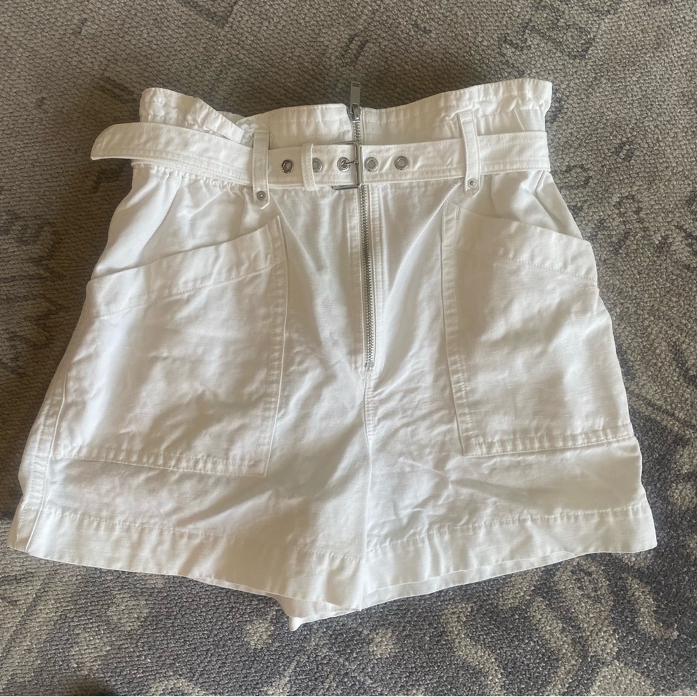 Banana republic high waisted paper bag shorts with removable belt